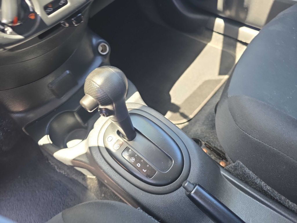 2018 Nissan Versa Image 10