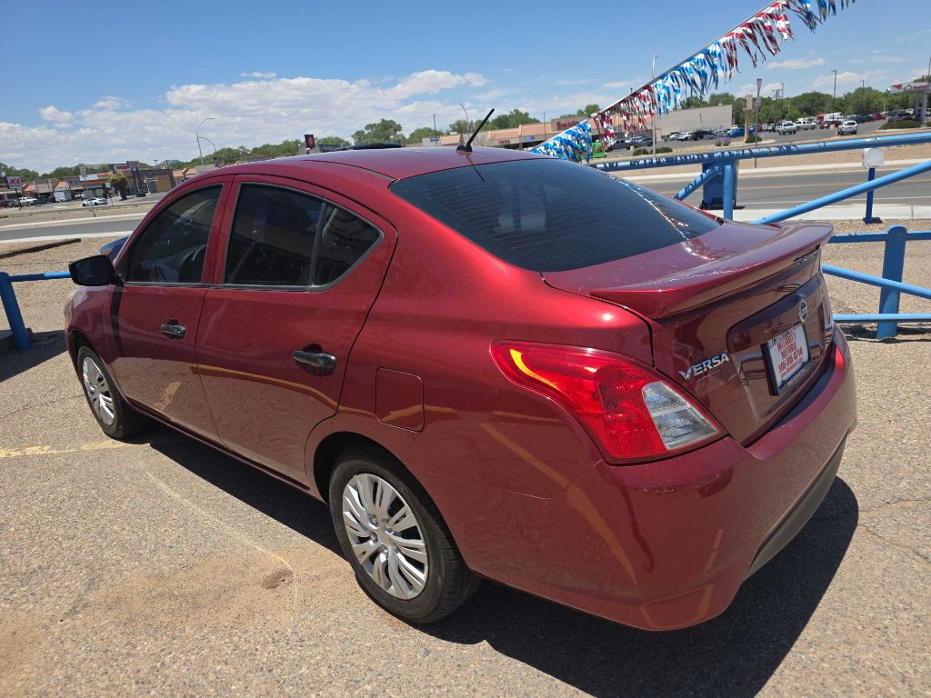 2018 Nissan Versa Image 14