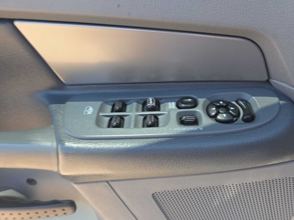 2008 Dodge Ram 1500 Image 11