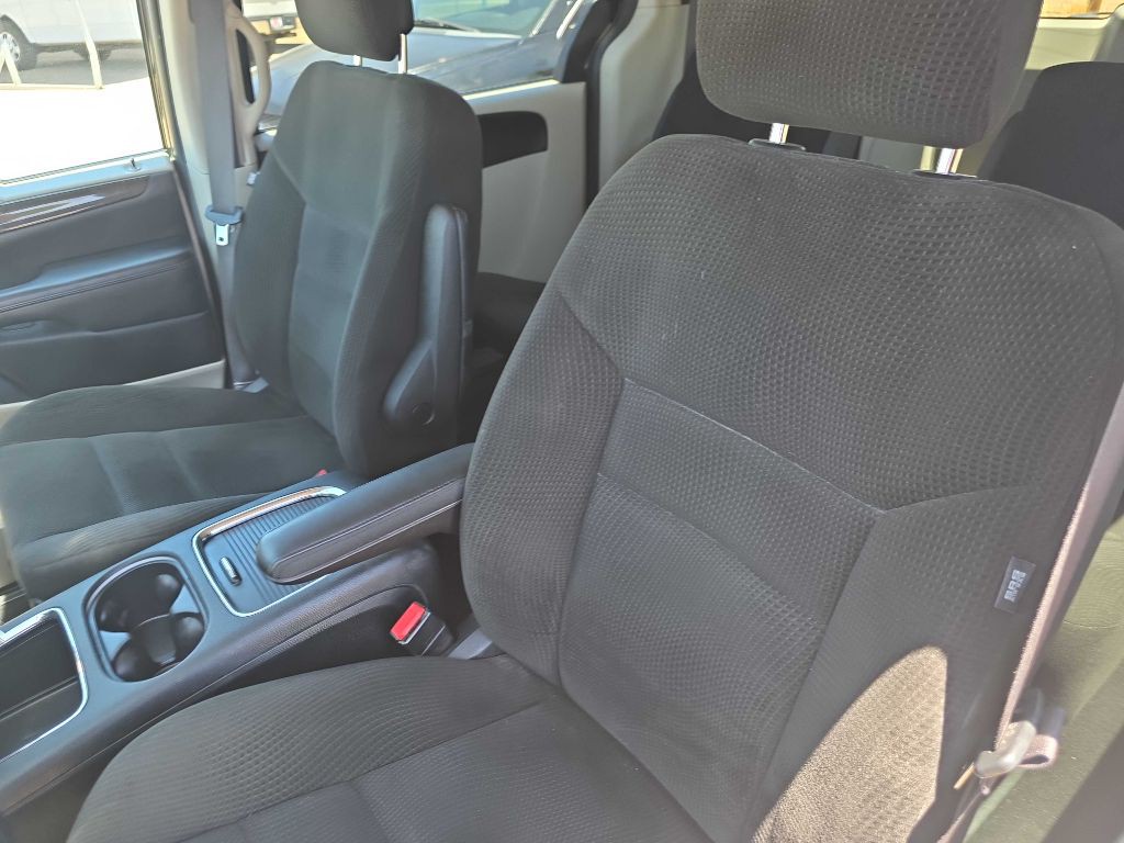 2017 Dodge Grand Caravan Image 13
