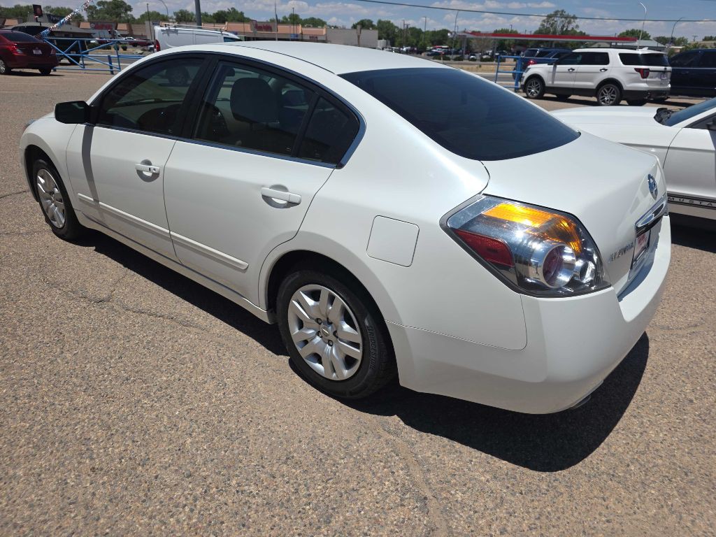 2012 Nissan Altima Image 8