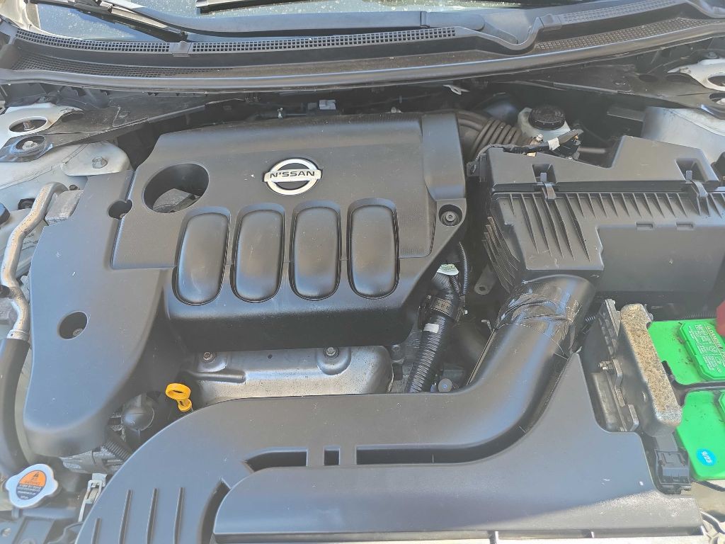 2012 Nissan Altima Image 16