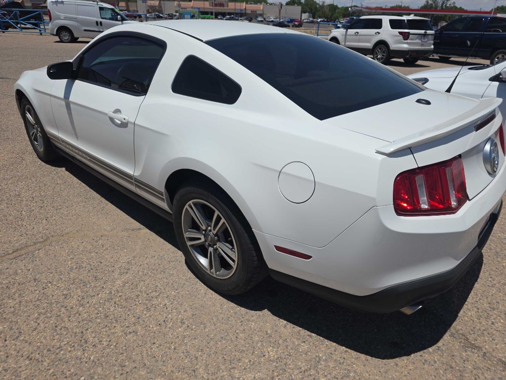 2011 Ford Mustang Image 9