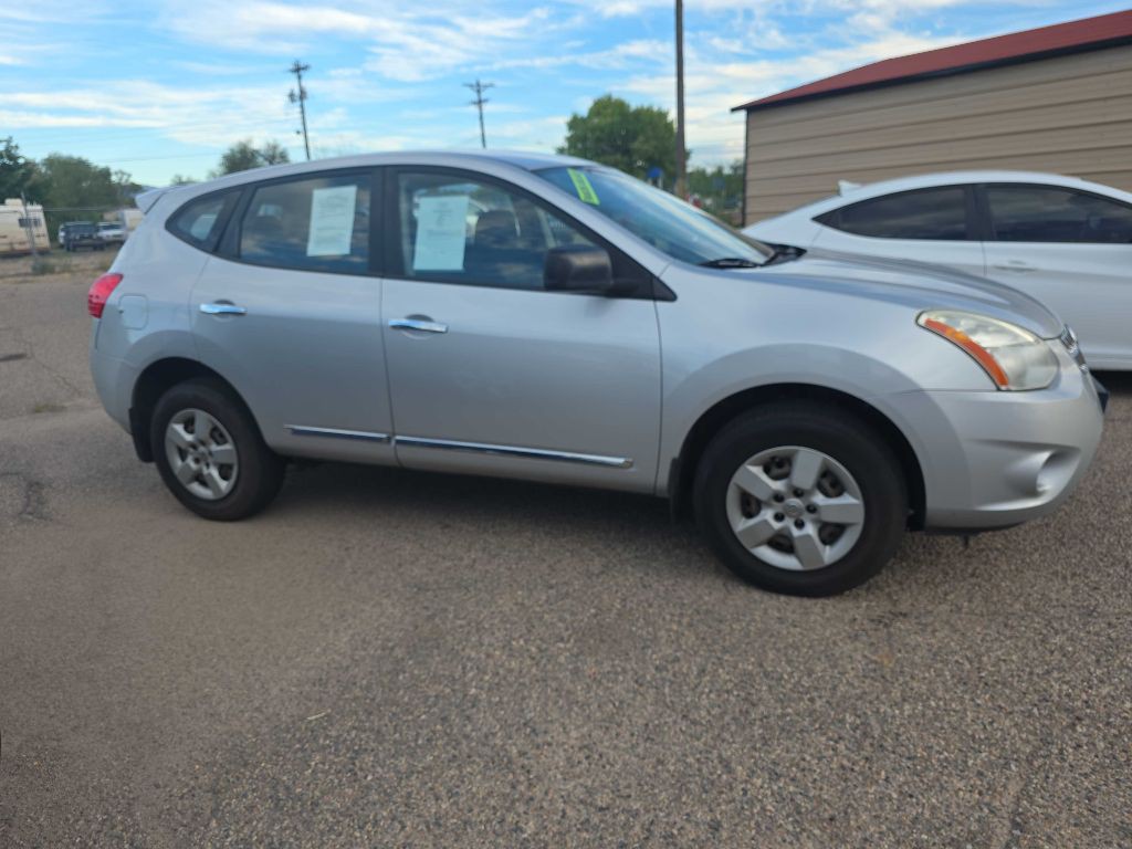 2013 Nissan Rogue Image 2