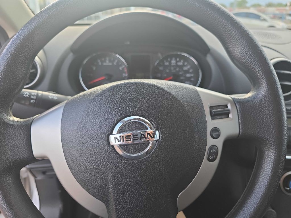 2013 Nissan Rogue Image 4