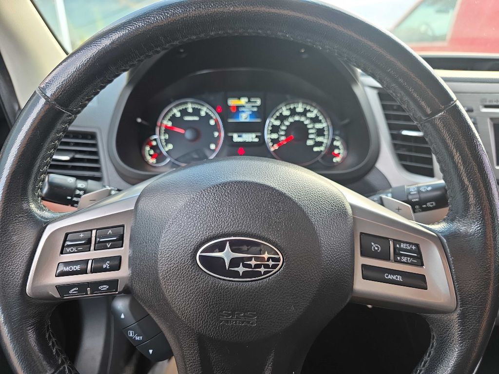 2014 Subaru Outback Image 4
