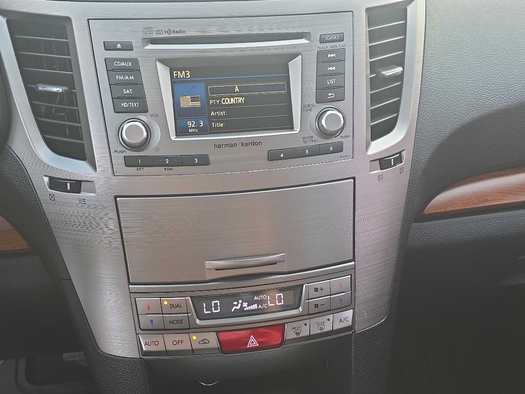 2014 Subaru Outback Image 6