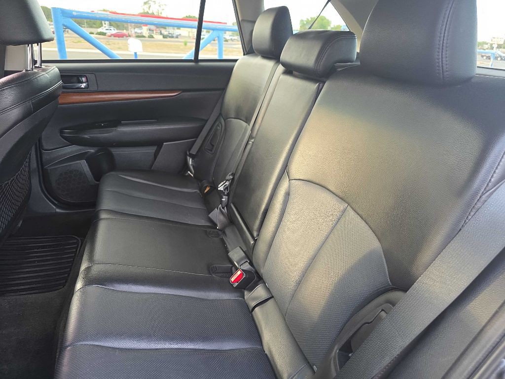 2014 Subaru Outback Image 12