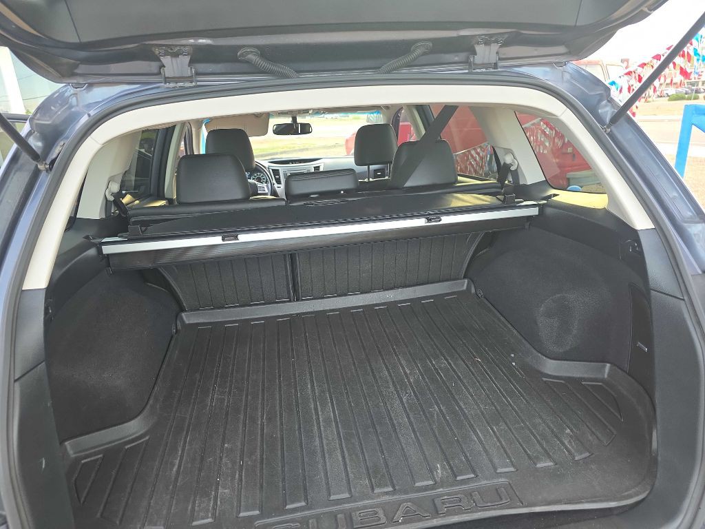 2014 Subaru Outback Image 13