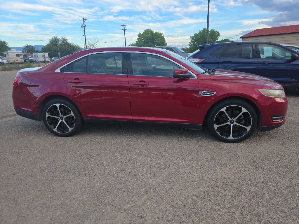 2014 Ford Taurus Image 2