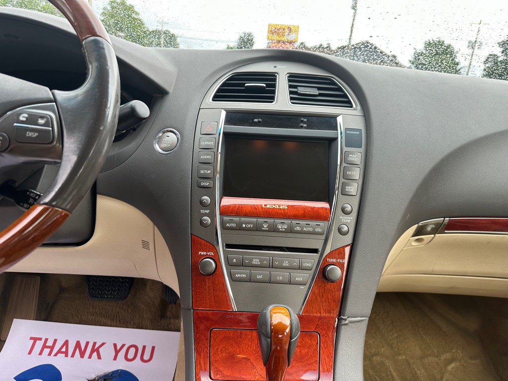 2010 Lexus ES 350 Image 14