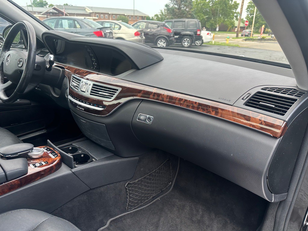 2007 Mercedes-Benz S-Class Image 11