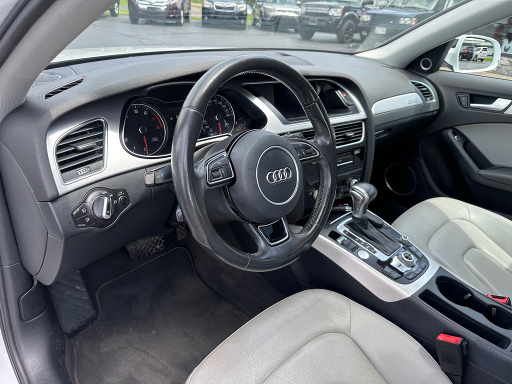 2016 Audi A4 Image 13