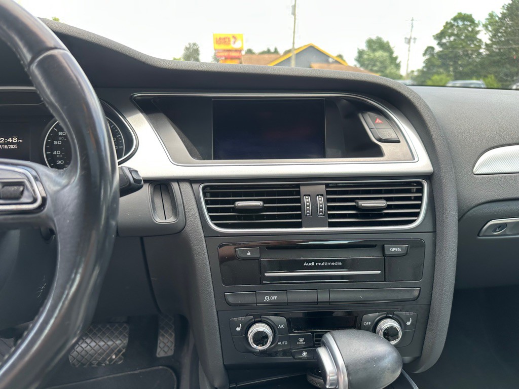 2016 Audi A4 Image 14