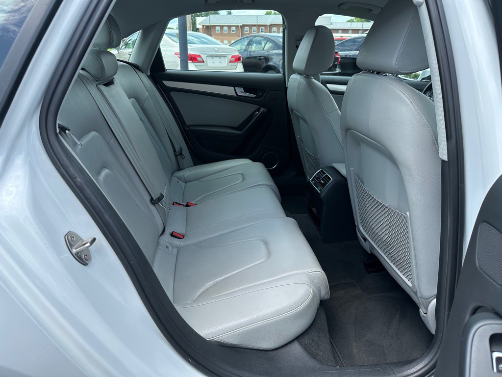 2016 Audi A4 Image 15