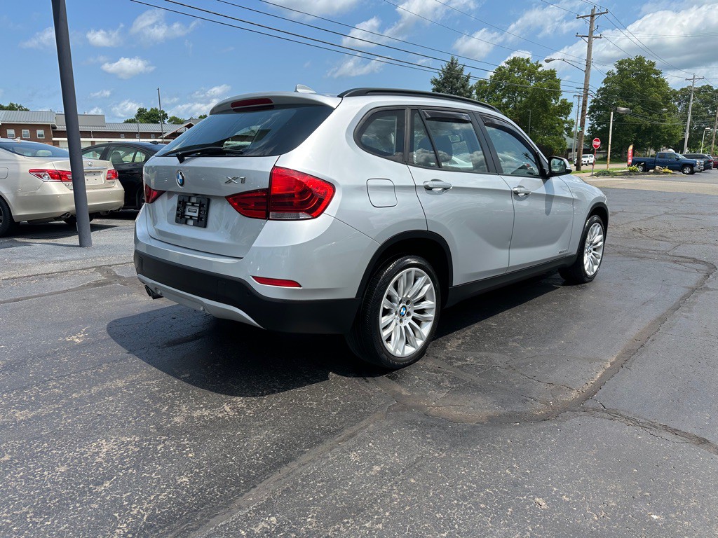 2015 BMW X1 Image 6