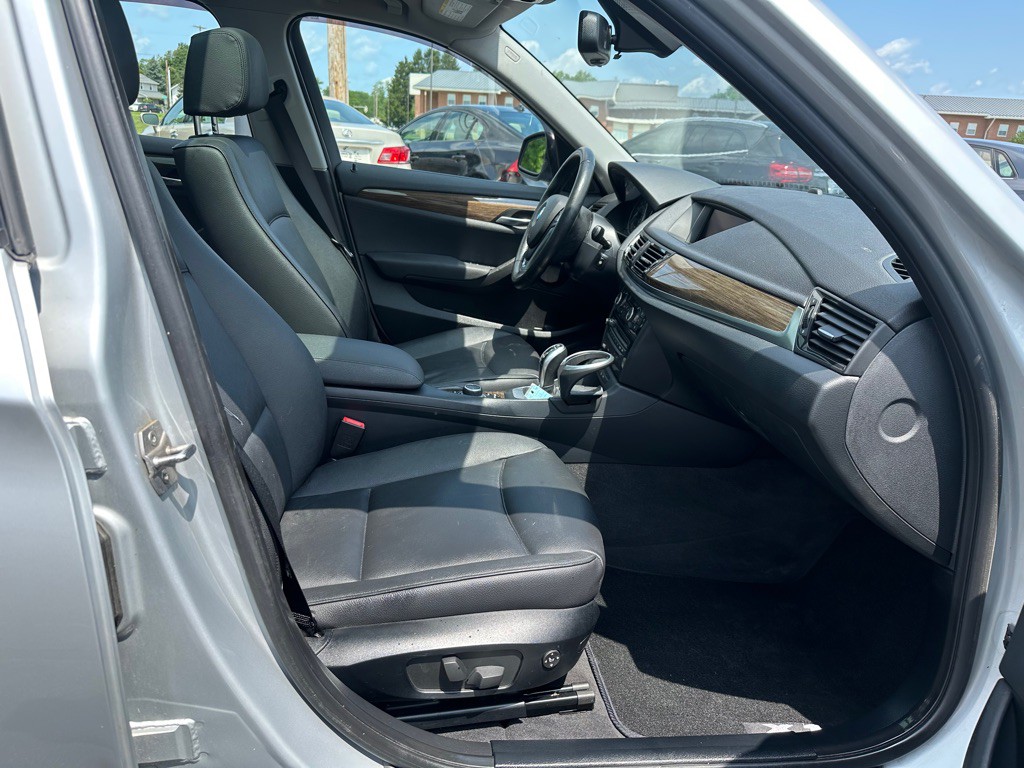 2015 BMW X1 Image 10