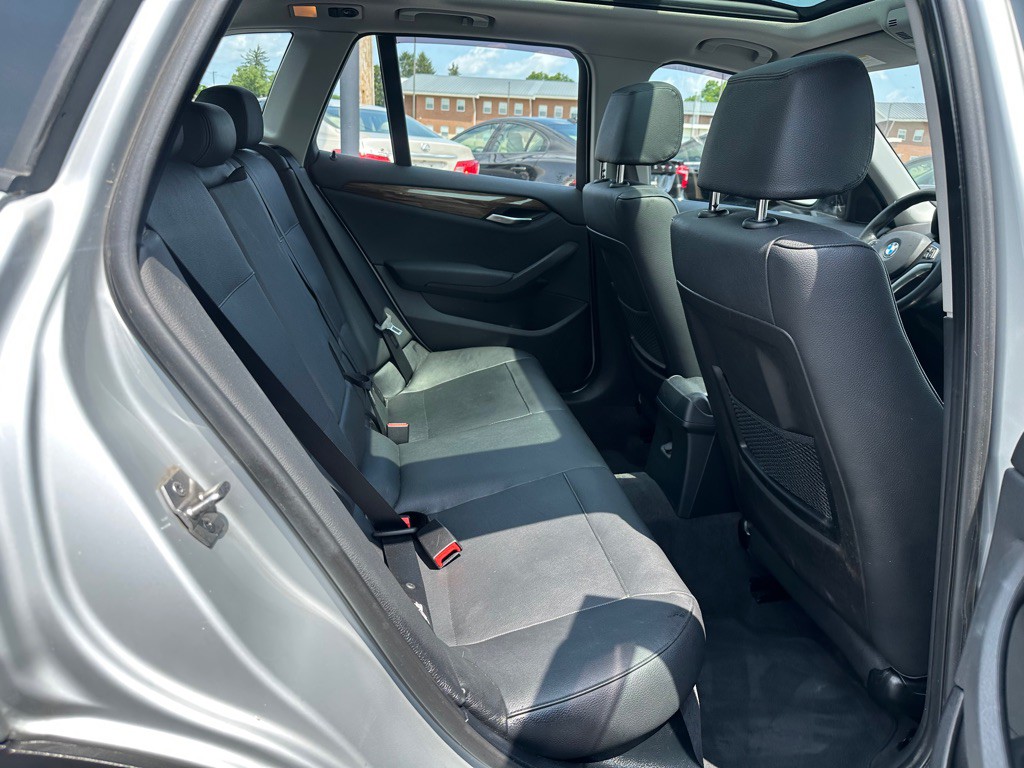 2015 BMW X1 Image 15