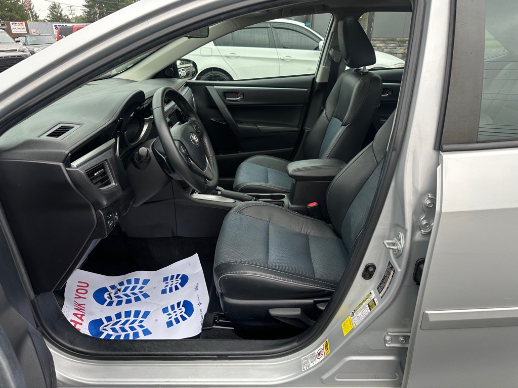2014 Toyota Corolla Image 12