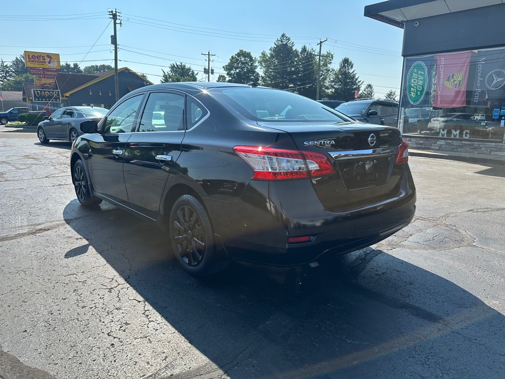 2015 Nissan Sentra Image 3