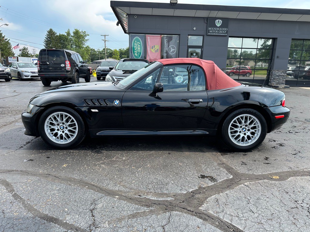 2000 BMW Z3 Image 2