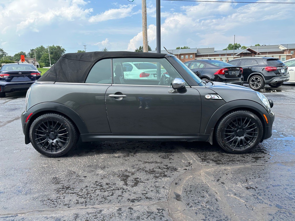 2011 MINI Cooper Image 5