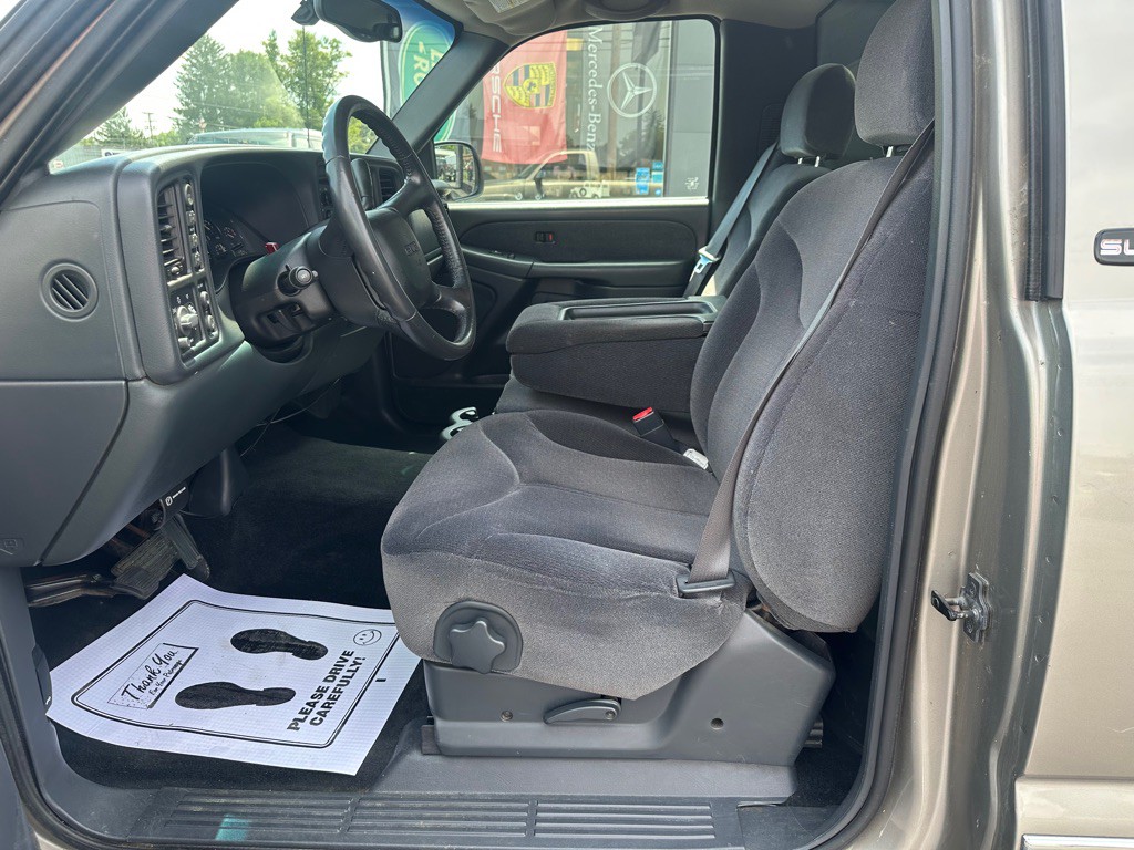 2002 GMC Sierra Image 12