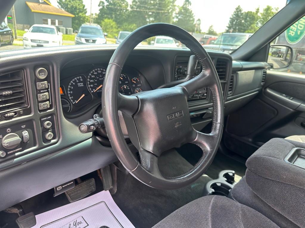 2002 GMC Sierra Image 13