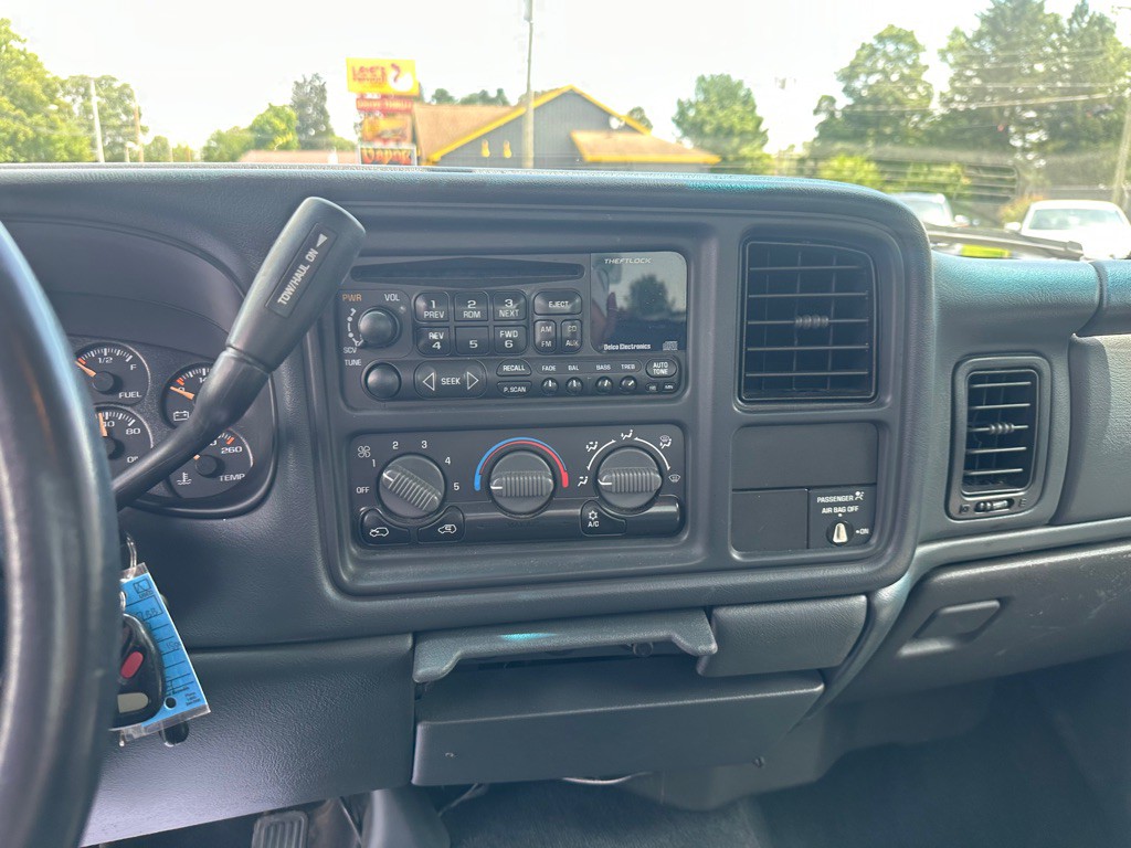 2002 GMC Sierra Image 14