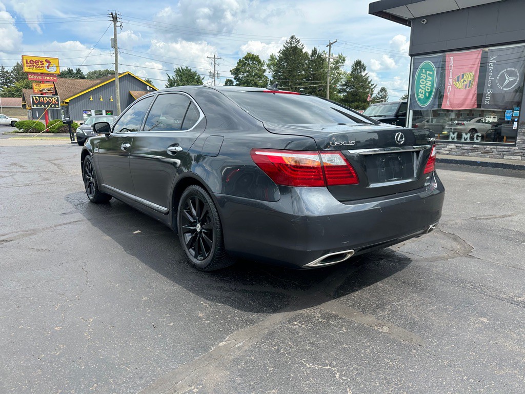 2010 Lexus LS 460 Image 3