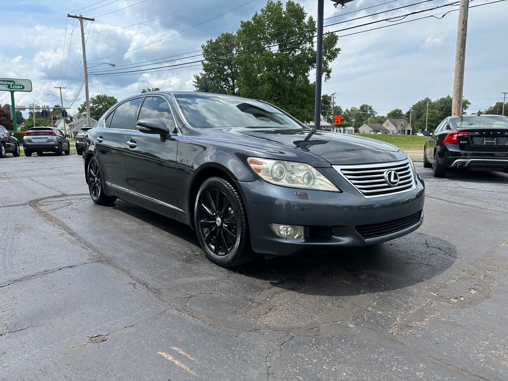 2010 Lexus LS 460 Image 4