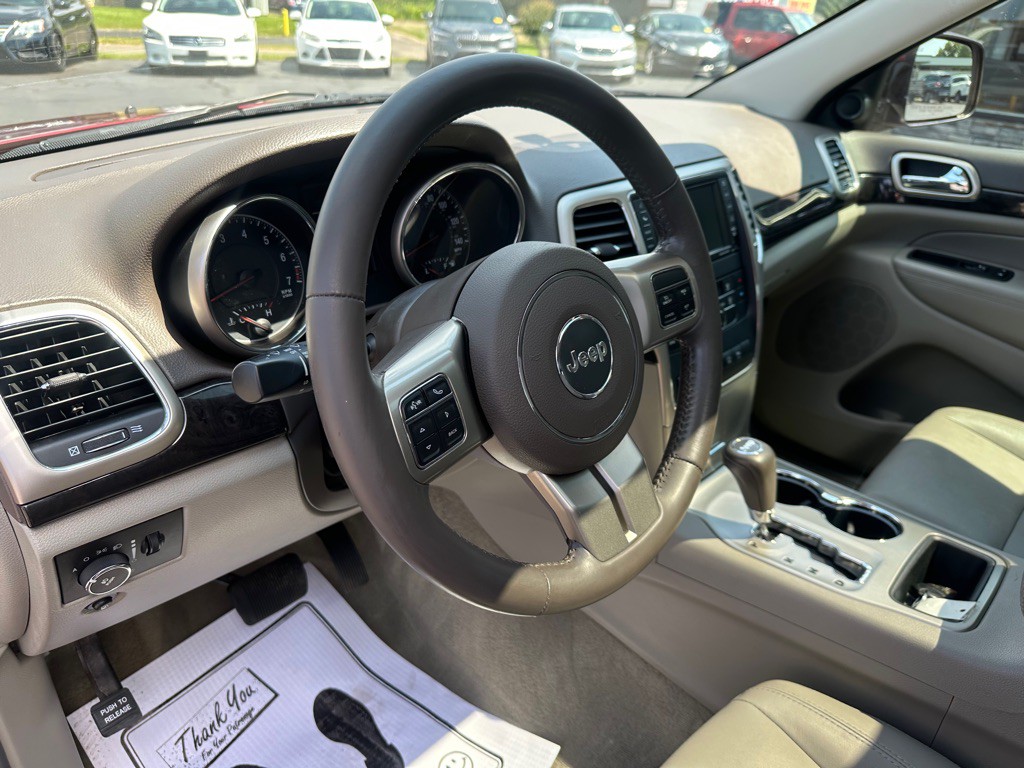 2013 Jeep Grand Cherokee Image 13
