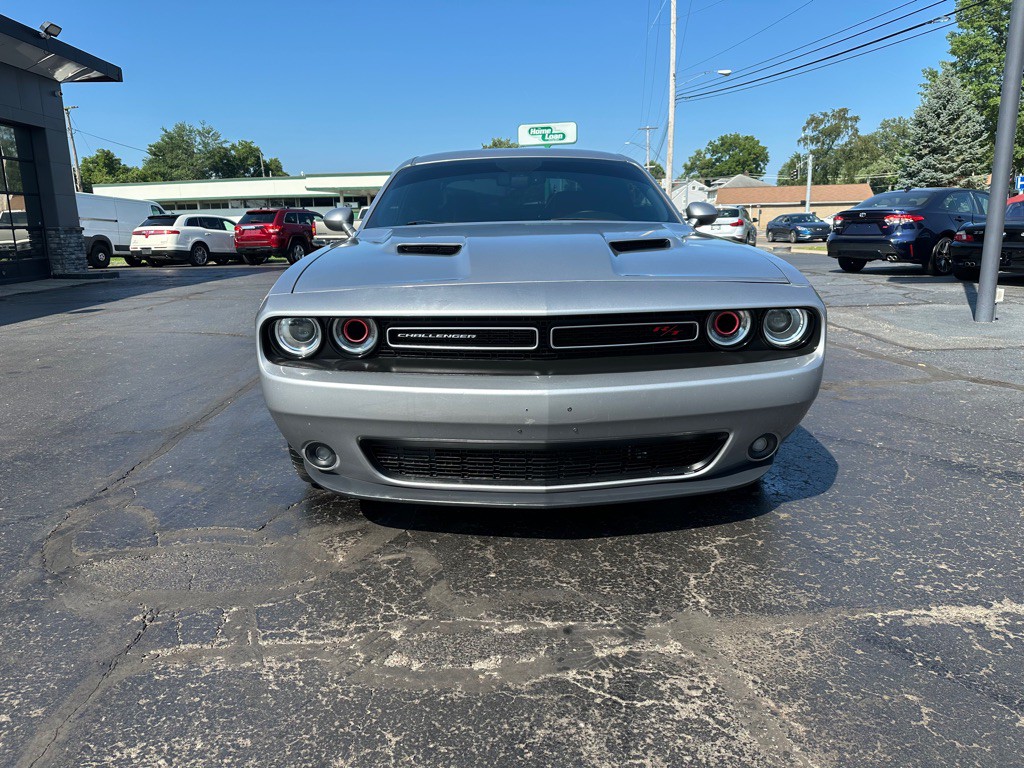 2015 Dodge Challenger Image 7