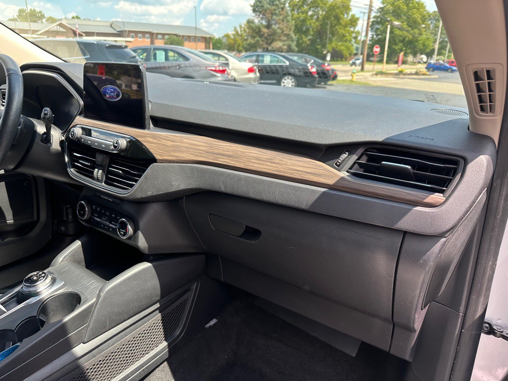 2020 Ford Escape Image 11