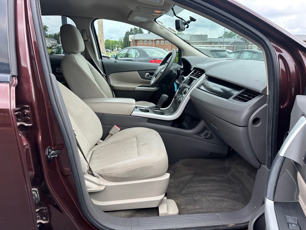 2012 Ford Edge Image 10
