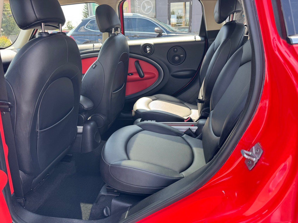 2012 MINI Countryman Image 15