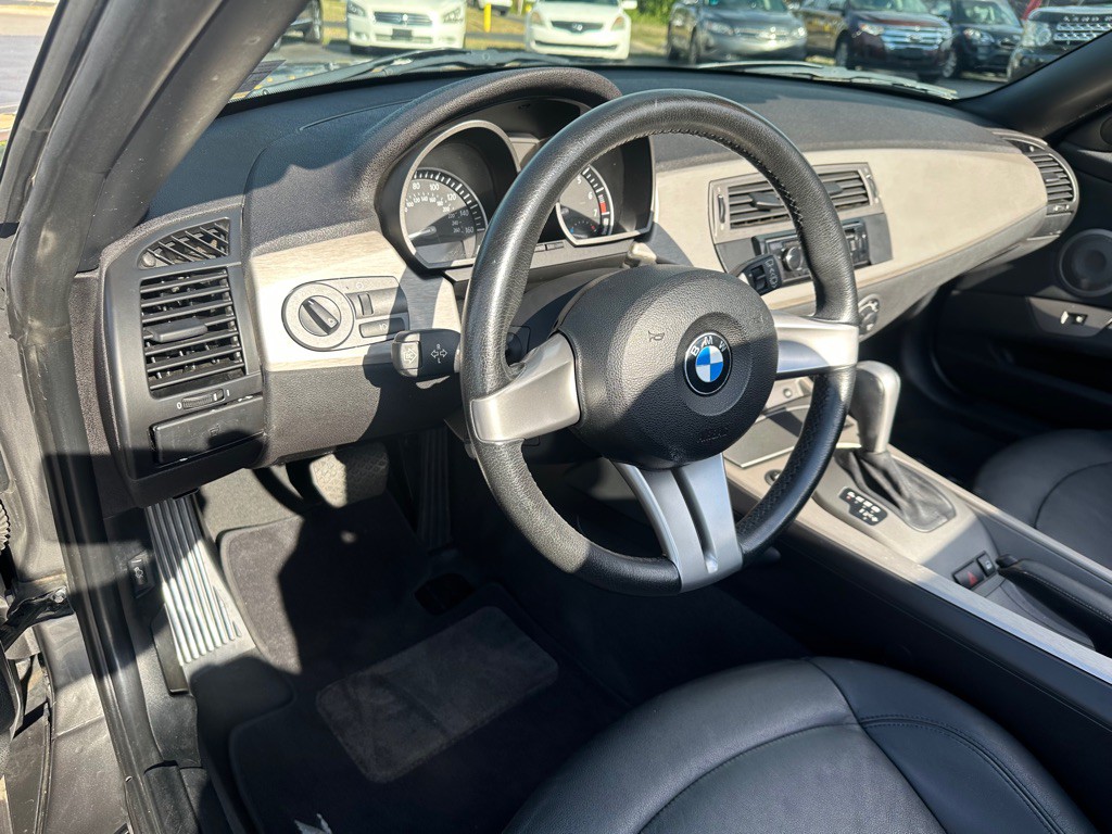 2003 BMW Z4 Image 13