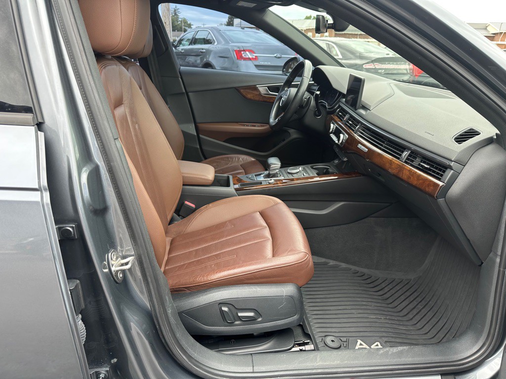 2018 Audi A4 Image 10
