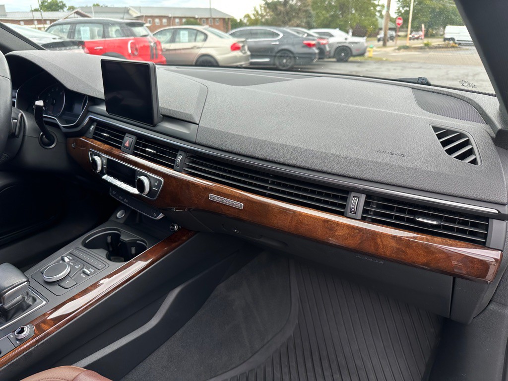 2018 Audi A4 Image 11