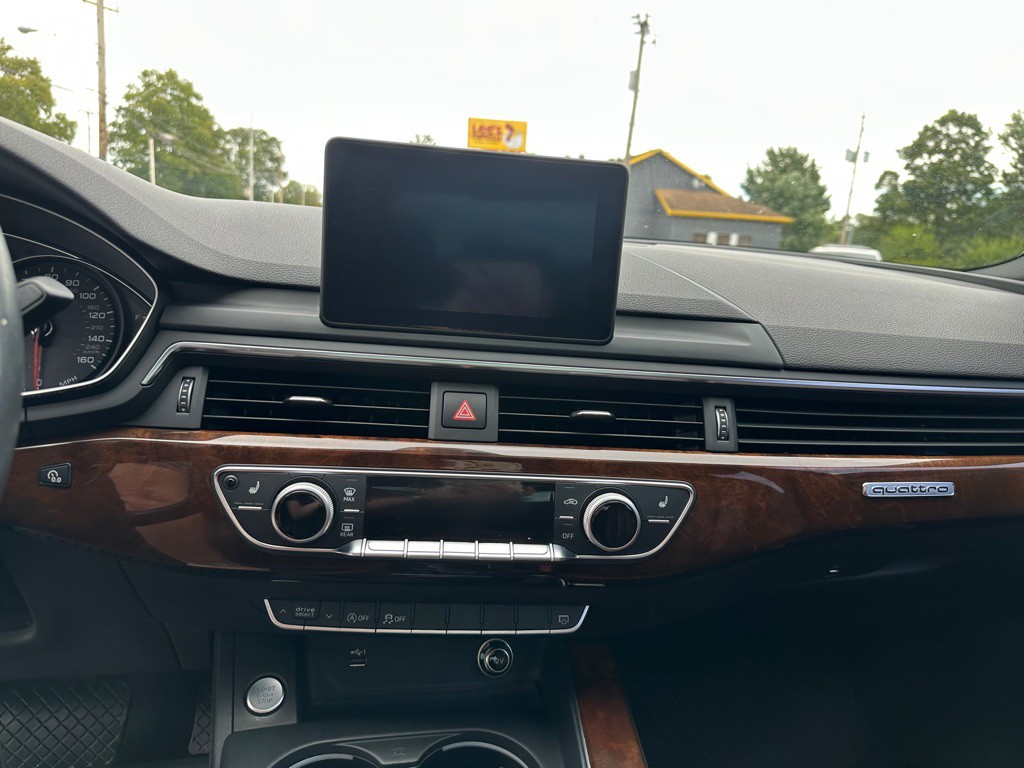 2018 Audi A4 Image 14