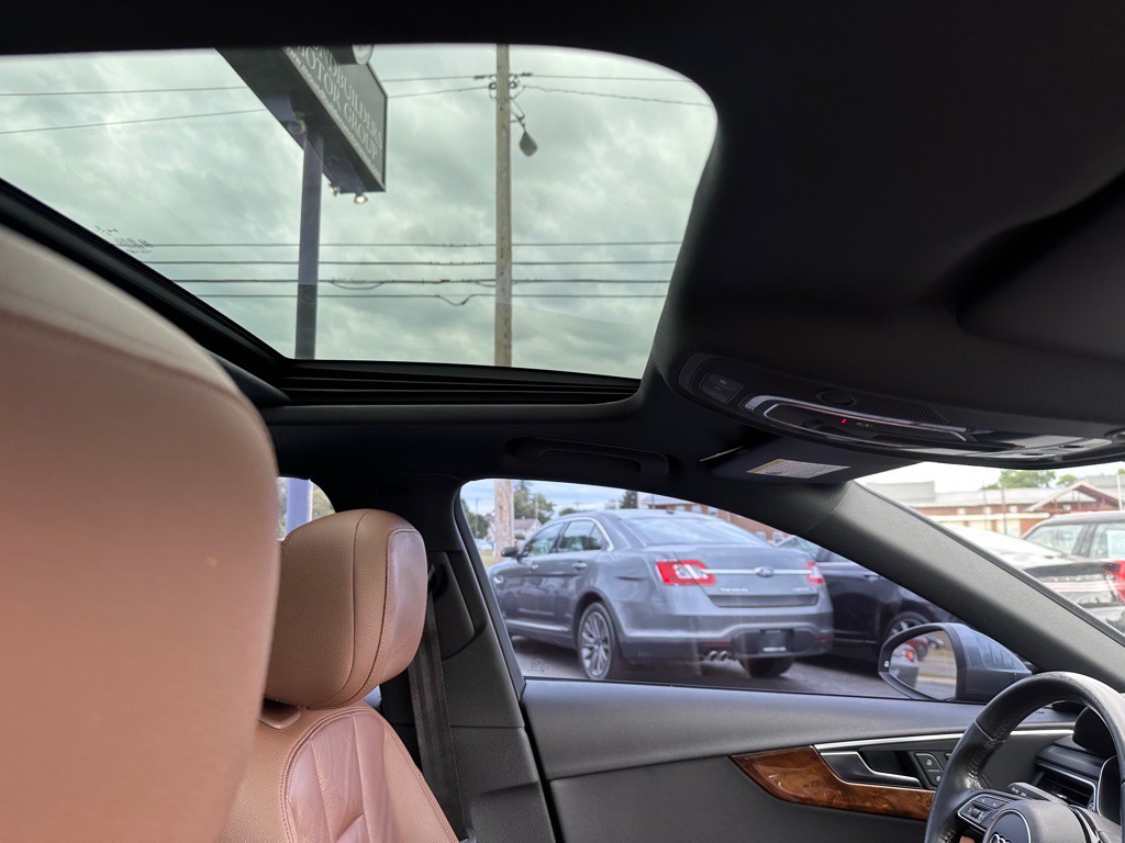 2018 Audi A4 Image 16