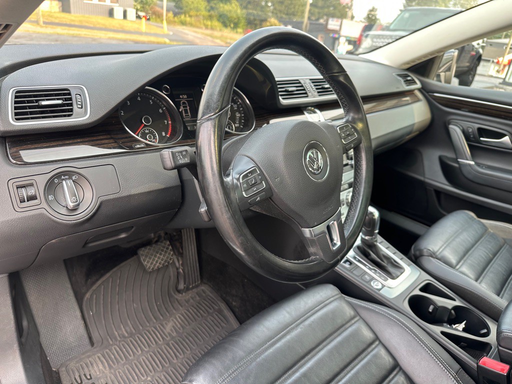2014 Volkswagen CC Image 13