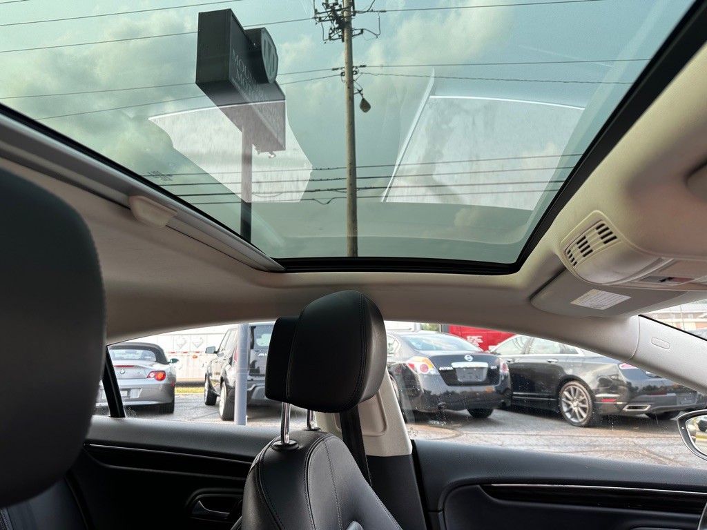 2014 Volkswagen CC Image 16