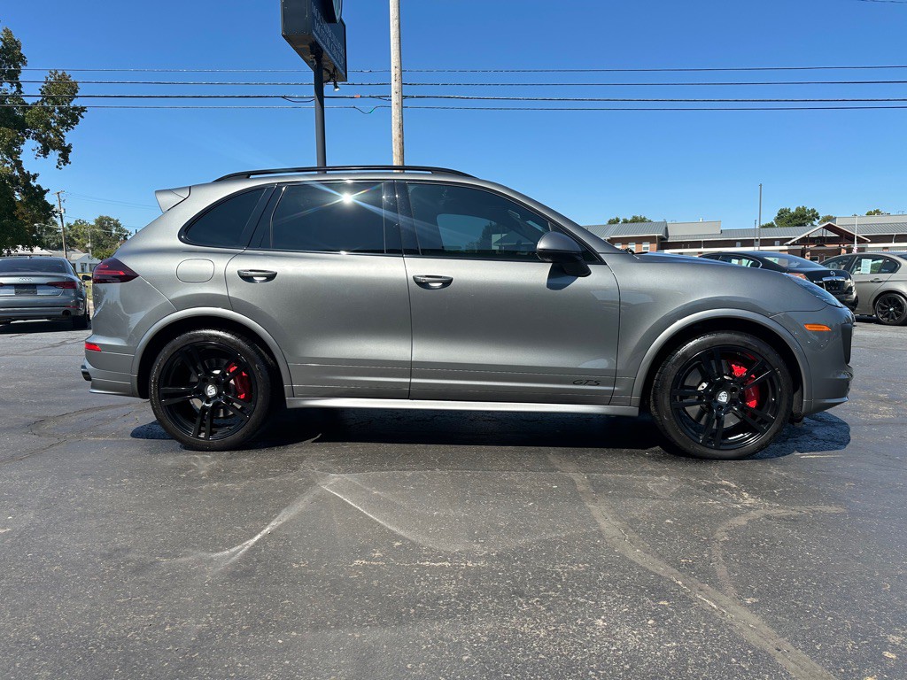 2016 Porsche Cayenne Image 5