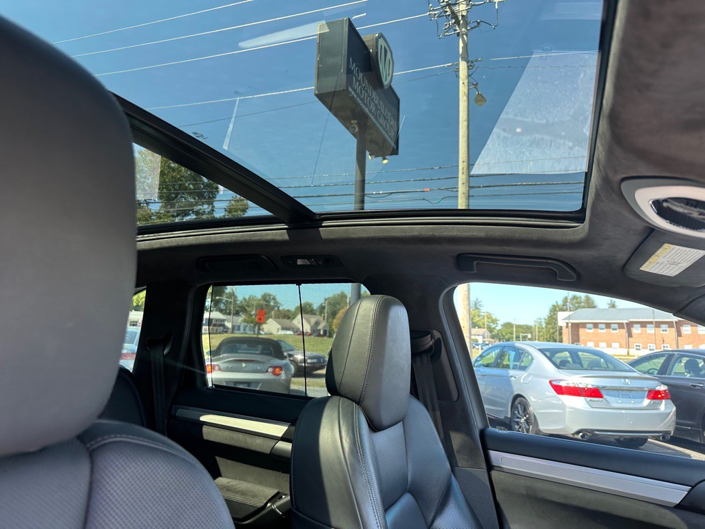 2016 Porsche Cayenne Image 16
