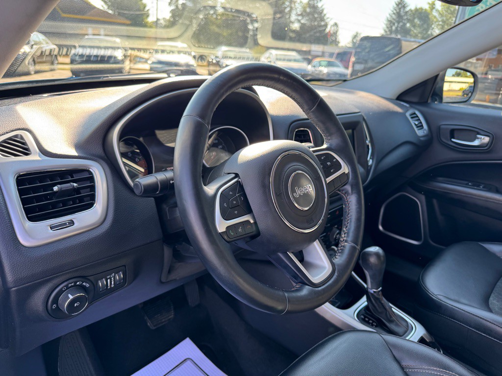 2018 Jeep Compass Image 13
