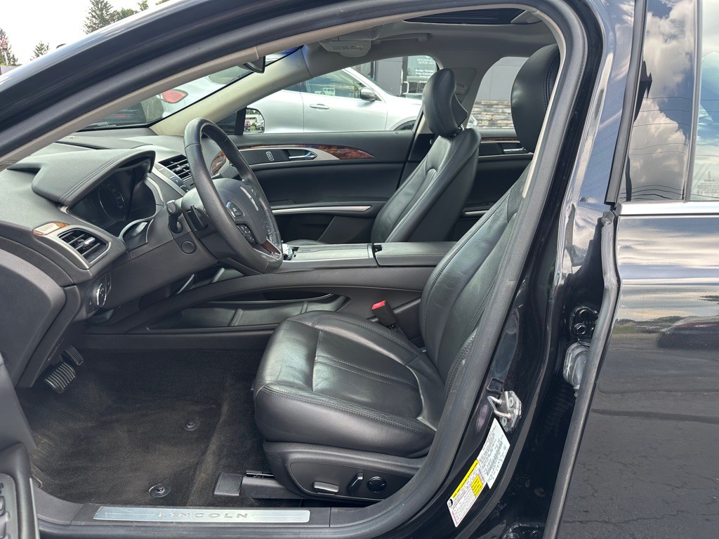 2013 Lincoln MKZ Image 12