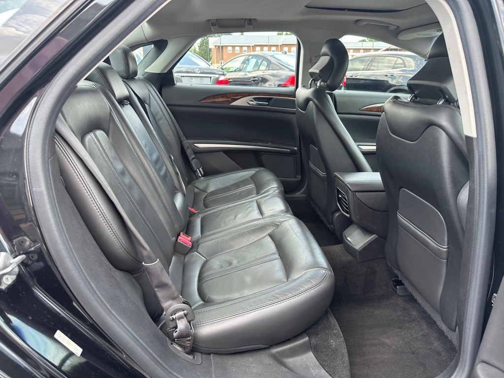 2013 Lincoln MKZ Image 15