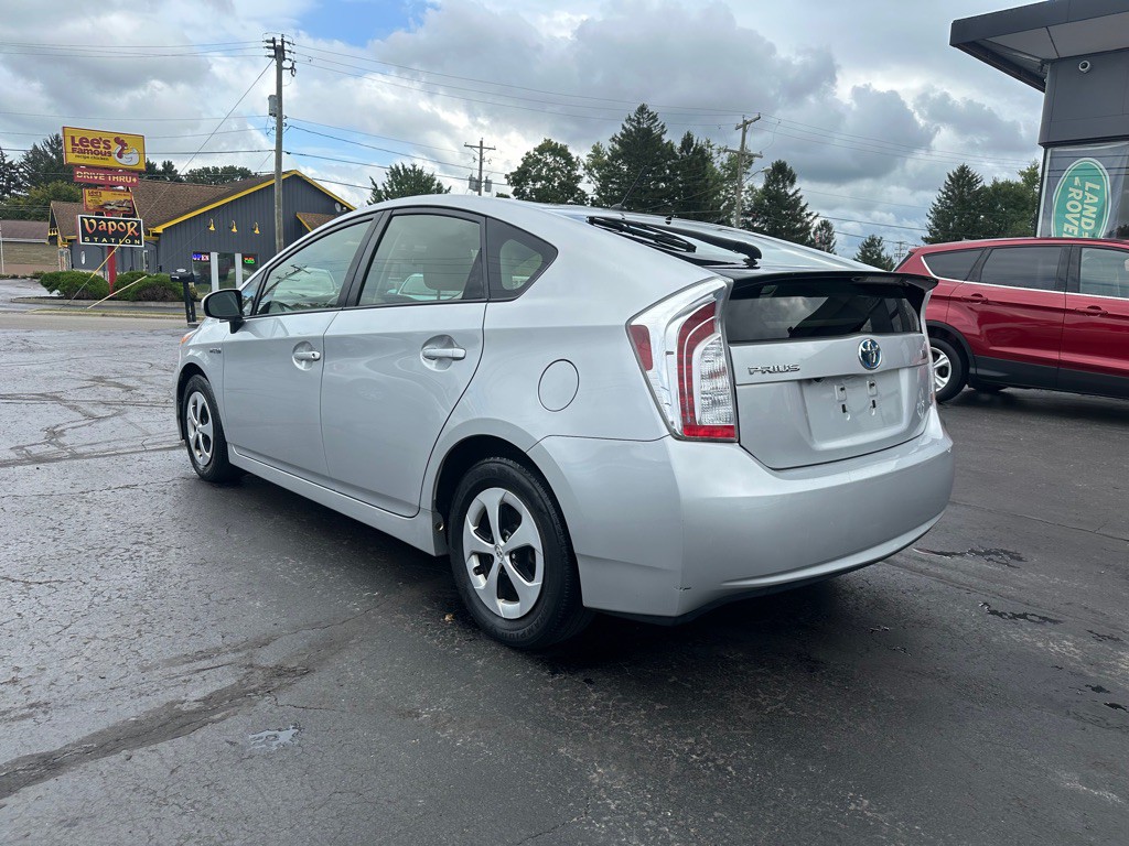 2015 Toyota Prius Image 3