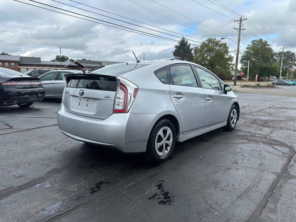 2015 Toyota Prius Image 6